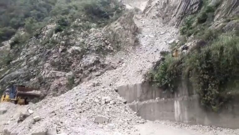 Acceptance :- जिला प्रशासन के अथक प्रयासों से सिरोबगड़ भूस्खलन ट्रीटमेंट कार्य को मिली स्वीकृति