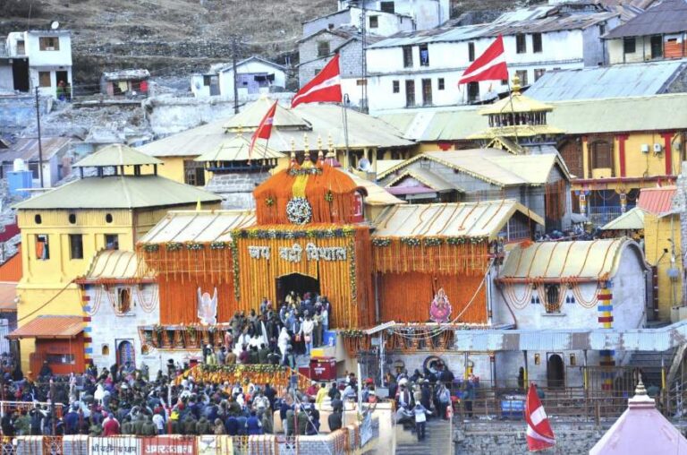 Oil Kalash Yatra :- नरेंद्र नगर राजदरबार से 7 अप्रैल रात को ऋषिकेश पहुंचेगी गाडू घड़ा तेल कलश यात्रा
